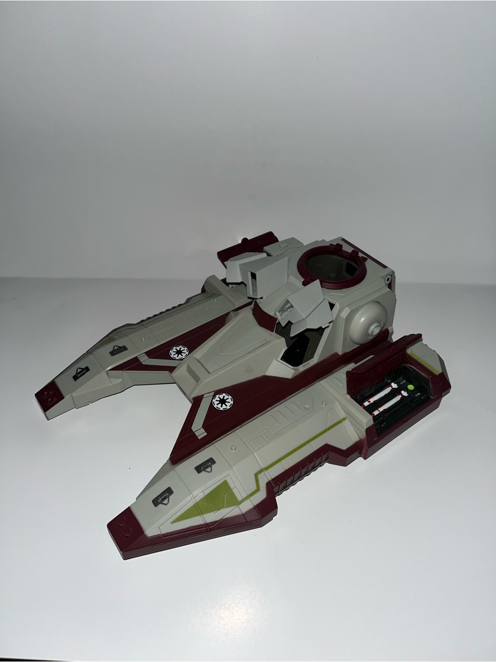 2009 Star Wars 3.75 scale the clone wars republic fighter tank